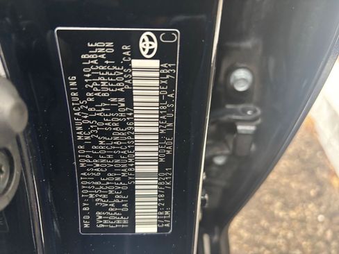 Used 2025 Toyota Corolla LE image 28