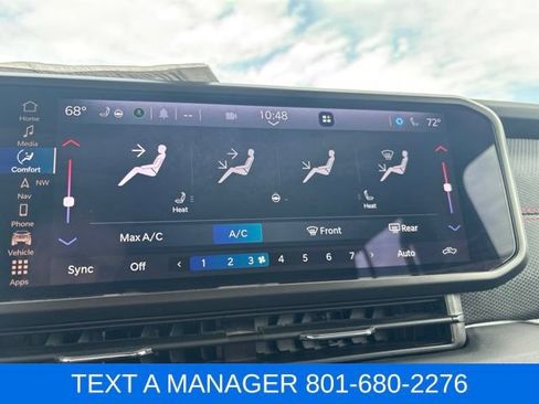 Used 2025 Jeep Gladiator Rubicon AWD/4WD image 17