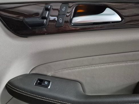 Used 2014 Mercedes-Benz ML 350 4MATIC image 36