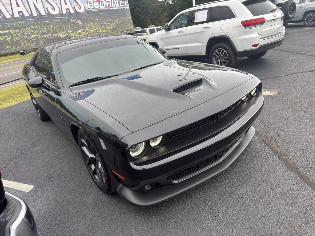 Used 2023 Dodge Challenger R/T w/ Plus Package RWD image 3