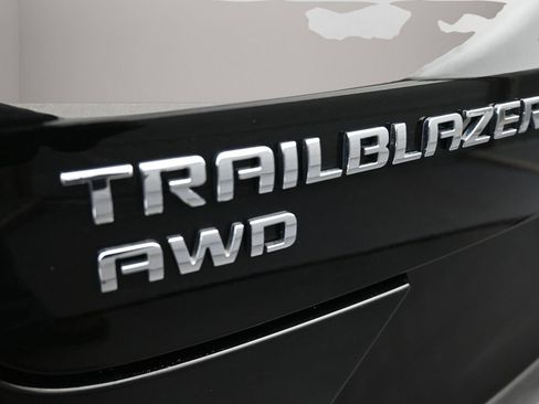 Certified 2023 Chevrolet TrailBlazer LT w/ Convenience Package AWD/4WD image 30