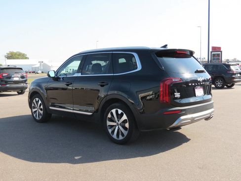 Used 2022 Kia Telluride EX w/ EX Premium Package image 4