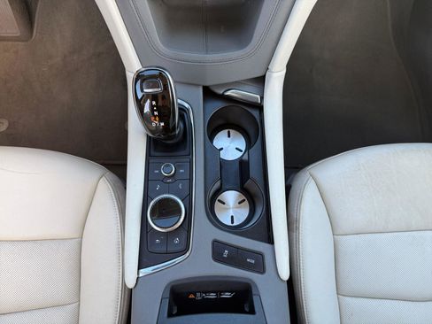 Used 2020 Cadillac XT6 Premium Luxury image 33