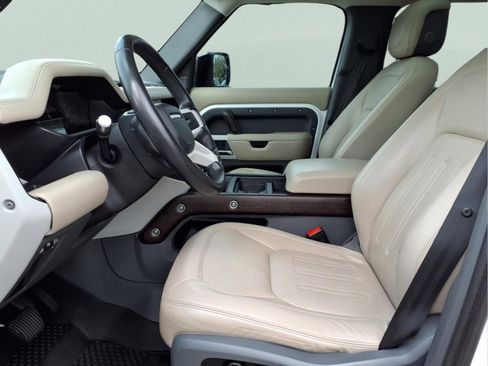 Used 2020 Land Rover Defender 110 HSE image 11