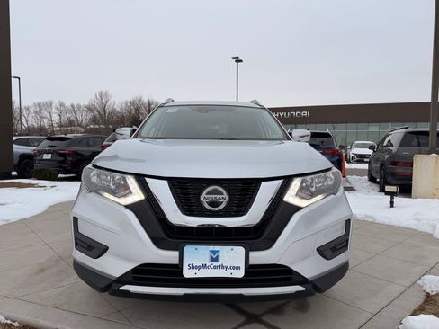 Used 2019 Nissan Rogue SV image 8