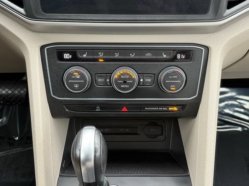 Used 2021 Volkswagen Atlas SE w/ Panoramic Sunroof Package FWD image 36