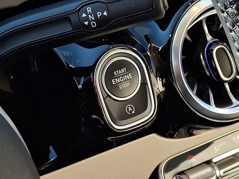 Used 2022 Mercedes-Benz GLA 250 4MATIC image 22