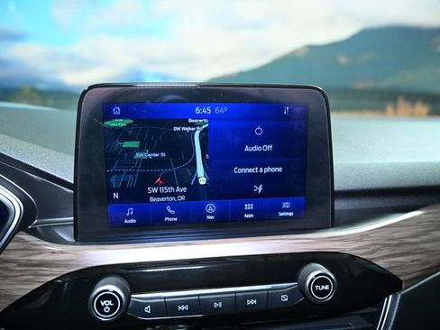 Used 2020 Ford Escape Titanium w/ Titanium Premium Package 2.0 image 32