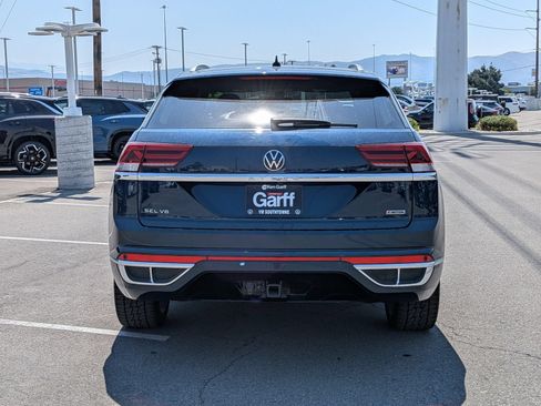 Used 2022 Volkswagen Atlas Cross Sport SEL Premium R-Line AWD/4WD image 4