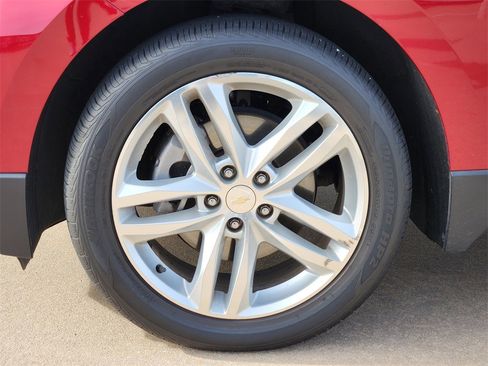 Used 2019 Chevrolet Equinox Premier image 27