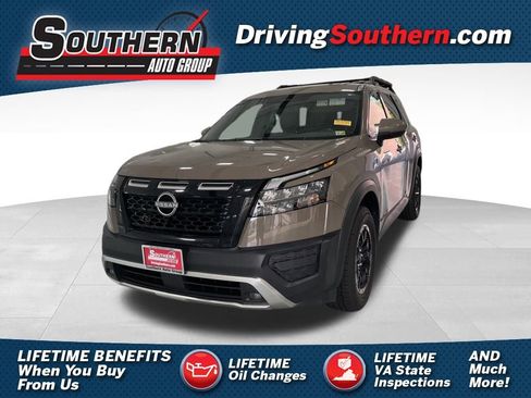 Used 2023 Nissan Pathfinder Rock Creek image 1