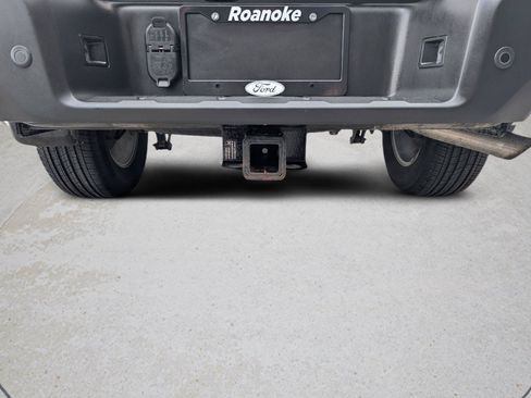 Used 2023 Nissan Frontier SV w/ SV Convenience Package AWD/4WD image 23