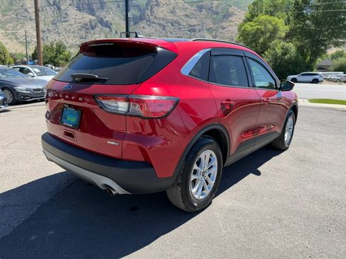 Used 2020 Ford Escape SE AWD/4WD image 2