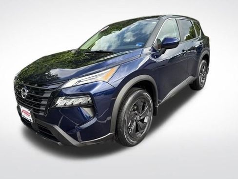 New 2026 Nissan Rogue SV w/ Cold Weather Package AWD/4WD image 4