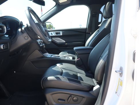 Used 2022 Ford Explorer ST w/ Equipment Group 401A AWD/4WD image 10