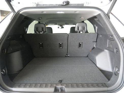 Used 2018 Chevrolet Equinox Premier AWD/4WD image 27