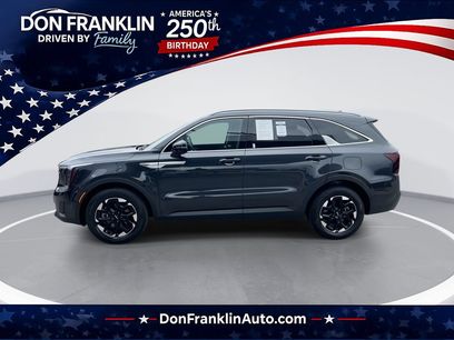 Used 2025 Kia Sorento S