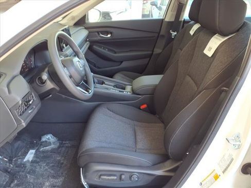 New 2025 Honda Accord SE image 9