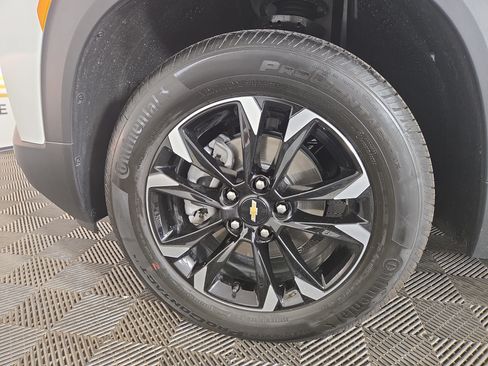 Certified 2023 Chevrolet TrailBlazer LT AWD/4WD image 34
