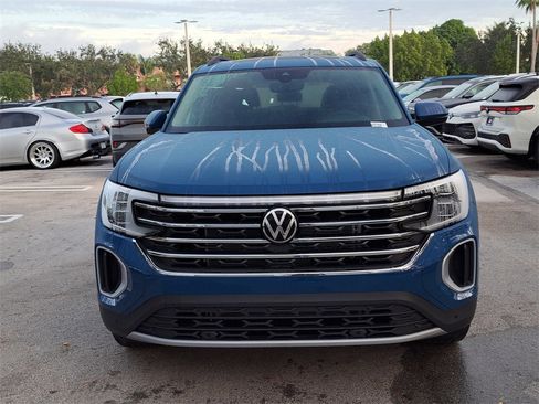 New 2026 Volkswagen Atlas SE image 2