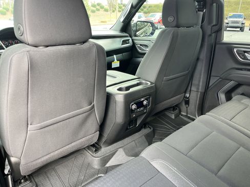 Used 2024 Chevrolet Tahoe LS image 18