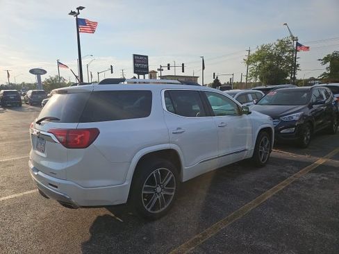 Used 2017 GMC Acadia Denali w/ Technology Package AWD/4WD image 4