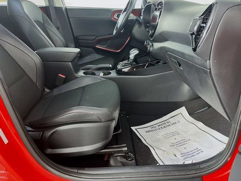 Used 2024 Kia Soul GT-Line FWD image 31