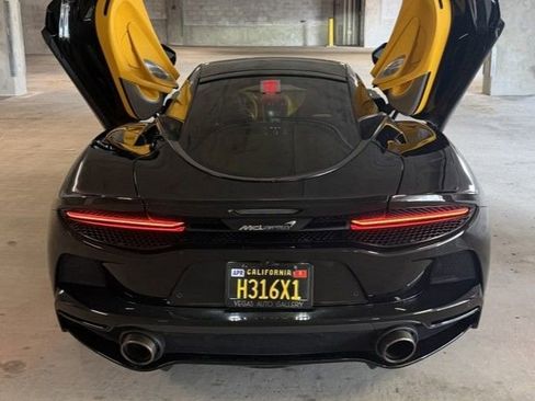 Used 2022 McLaren GT image 6