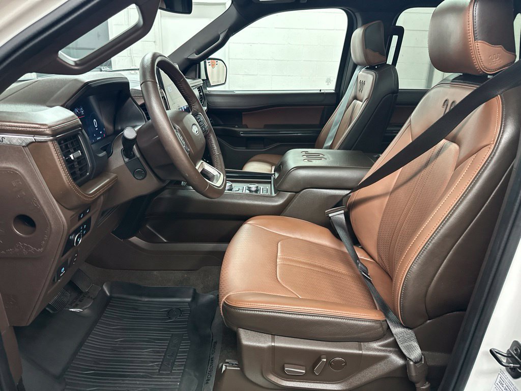 Used 2023 Ford Expedition King Ranch AWD/4WD image 18