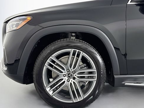 New 2026 Mercedes-Benz GLS 450 4MATIC image 10
