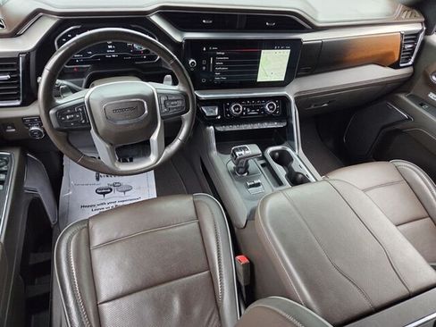 Used 2023 GMC Sierra 1500 Denali AWD/4WD image 11