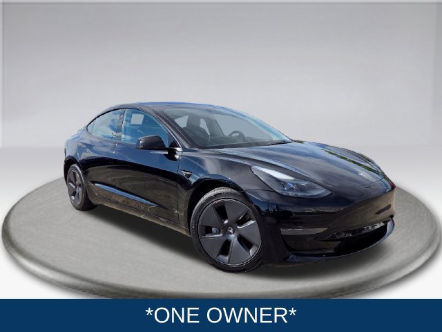 Used 2023 Tesla Model 3 Standard Range RWD image 2