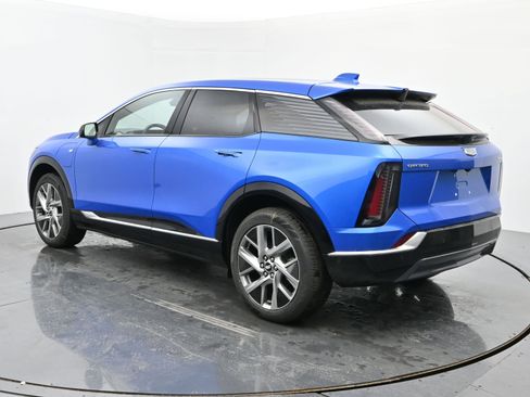 New 2026 Cadillac Optiq Luxury 2 w/ LPO, Floor Liner Package image 3