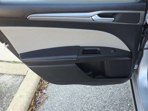 Used 2018 Ford Fusion S image 30