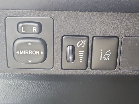 Used 2018 Toyota RAV4 LE w/ All Weather Liner Package image 24