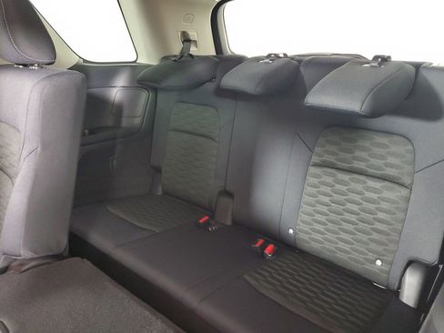 New 2025 Nissan Pathfinder SV image 14