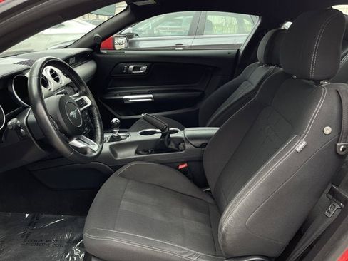 Used 2023 Ford Mustang GT RWD image 14
