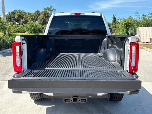 Certified 2025 Ford F250 XLT AWD/4WD image 7