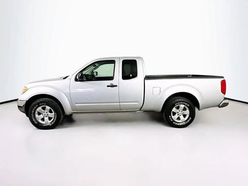 Used 2010 Nissan Frontier SE w/ SE Value Truck Pkg image 3
