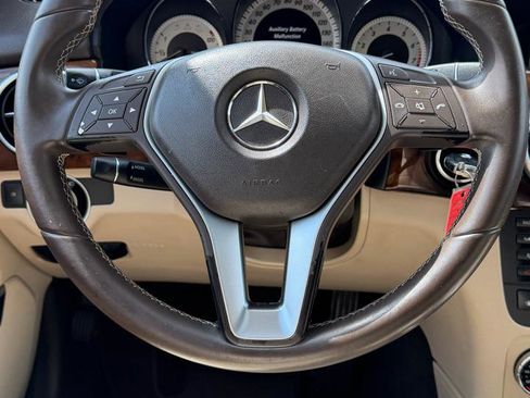 Used 2013 Mercedes-Benz GLK 350 2WD image 12