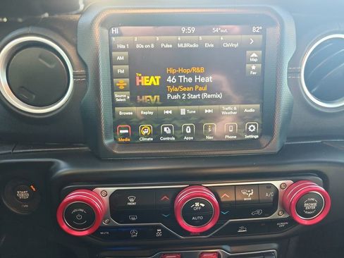 Used 2022 Jeep Gladiator Overland w/ Popular Equipment Package image 17