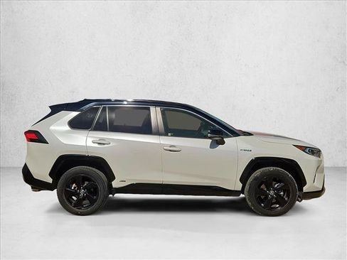 Used 2020 Toyota RAV4 XSE AWD/4WD image 4