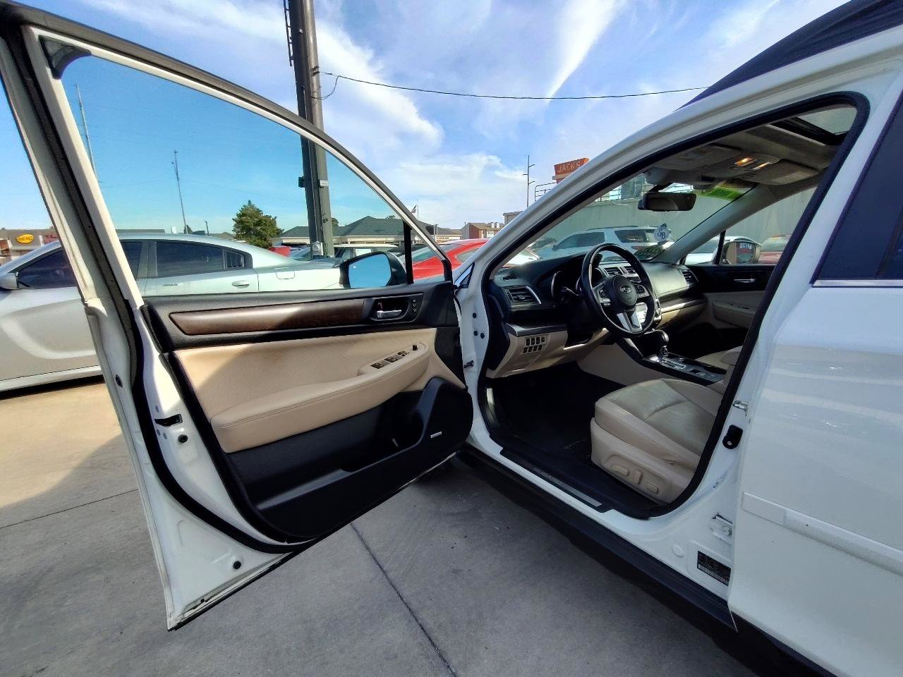 Used 2017 Subaru Outback 2.5i Limited AWD/4WD image 14