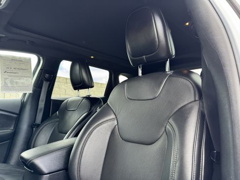 Used 2021 Jeep Cherokee Latitude Lux 80th Anniv w/ Quick Order Package 26U 80TH image 14