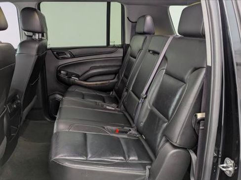 Used 2017 Chevrolet Suburban LT AWD/4WD image 17