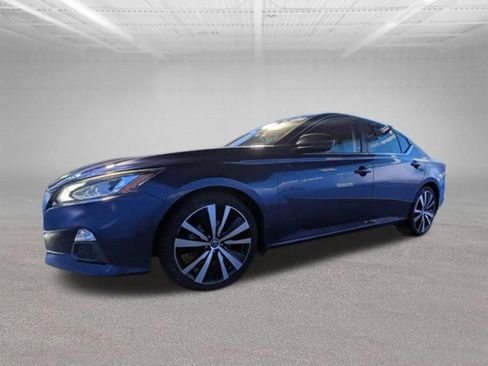 Used 2020 Nissan Altima 2.5 SR w/ Premium Package FWD image 7