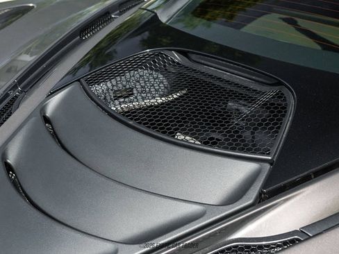Used 2018 McLaren 720S Luxury RWD image 43