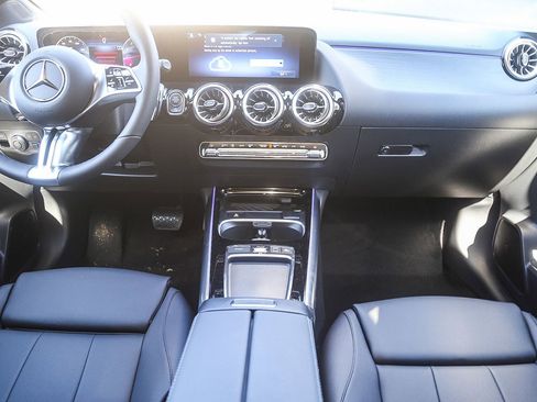 New 2026 Mercedes-Benz GLA 250 4MATIC image 10