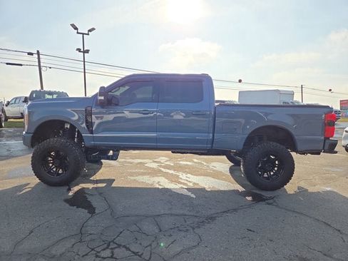 Used 2023 Ford F250 Lariat w/ Sport Appearance Package image 5