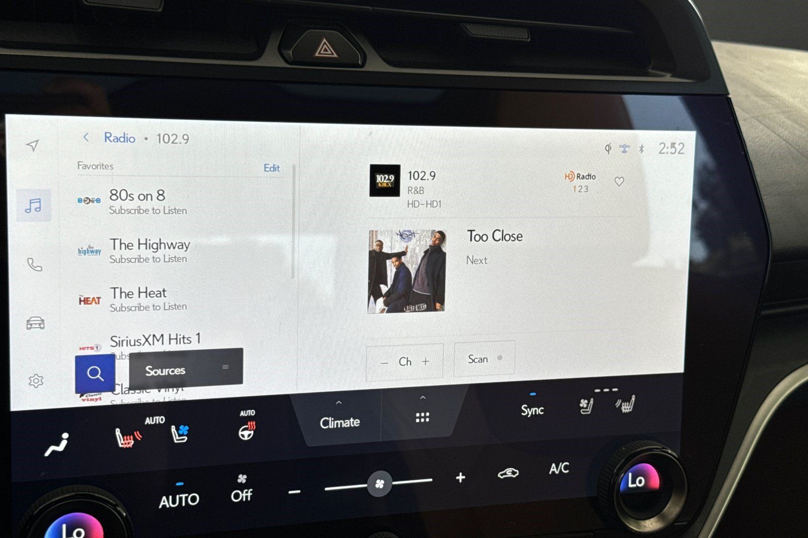 Certified 2023 Lexus RZ 450e Premium w/ Technology Package AWD/4WD image 24